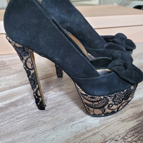 Jessica Simpson Black Bow Peep-Toe Heels - Picture 4 of 8